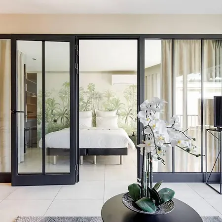Marriott Area Superb 1 Bedroom Apartment