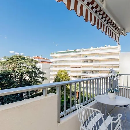 Marriott Area Superb 1 Bedroom Cannes