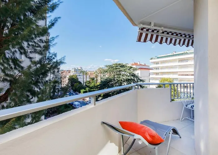 Marriott Area Superb 1 Bedroom *