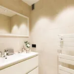 Marriott Area Superb 1 Bedroom Cannes